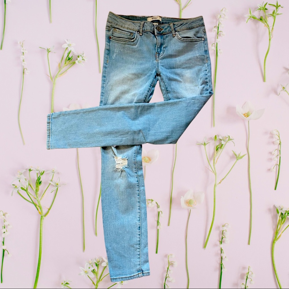 Forever 21 Skinny Jeans